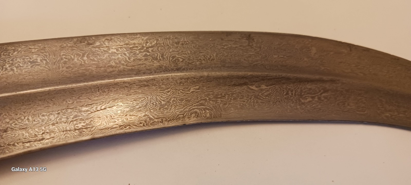 ANTIQUE INDO-ISLAMIC JAMBIYA DAGGER, WOOTZ BLADE, SILVER SCABBARD, HORN HANDLE
