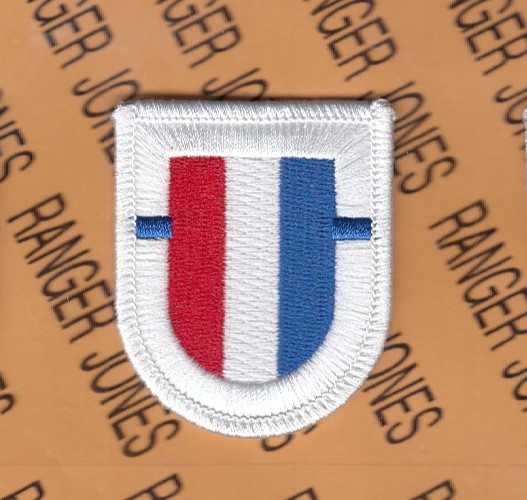 1st Bn 506th Infantry 101st Airborne Air Assault Div beret flash patch m/e D