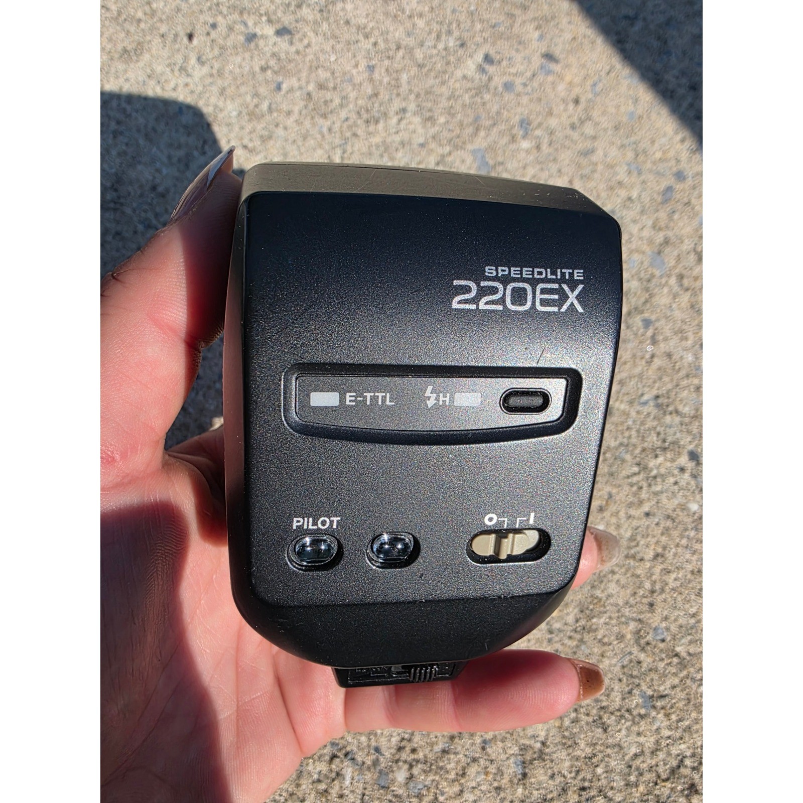 Canon Speedlite 220EX External Camera Flash E-TTL Black Made in Japan