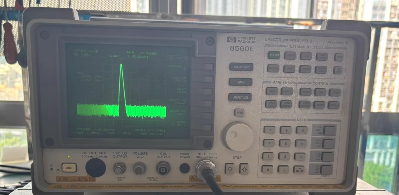 1PCS Agilent HP 8560E RF Spectrum Analyzer 30Hz-2.9GHz
