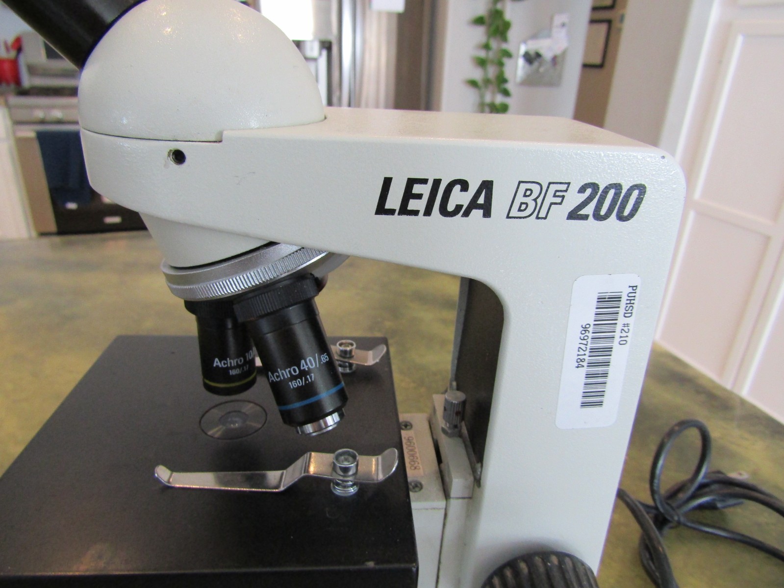 Genuine Leica BF 200 Monocular Compound Built in Illumination Lamp Microscope