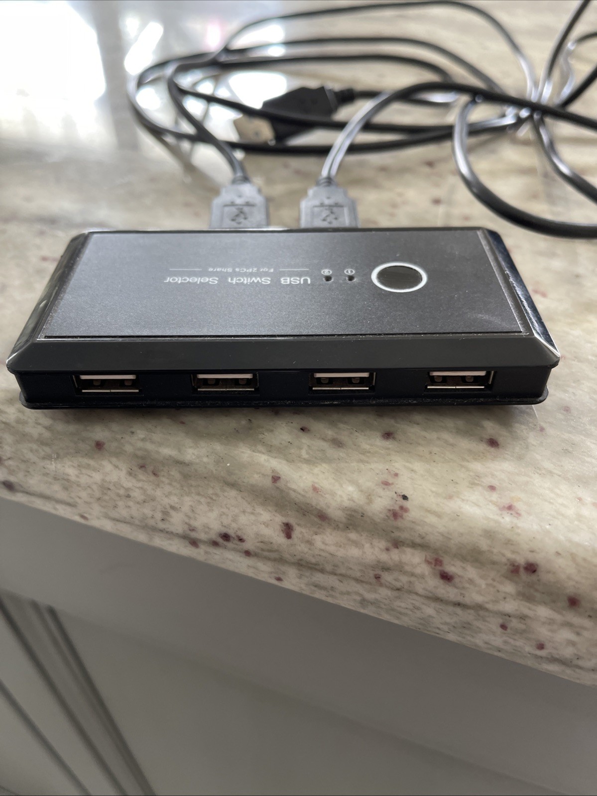USB Switch Selector - Used - Amtake USB 2.0 KVM Switch for 2 PCs, 4 Devices