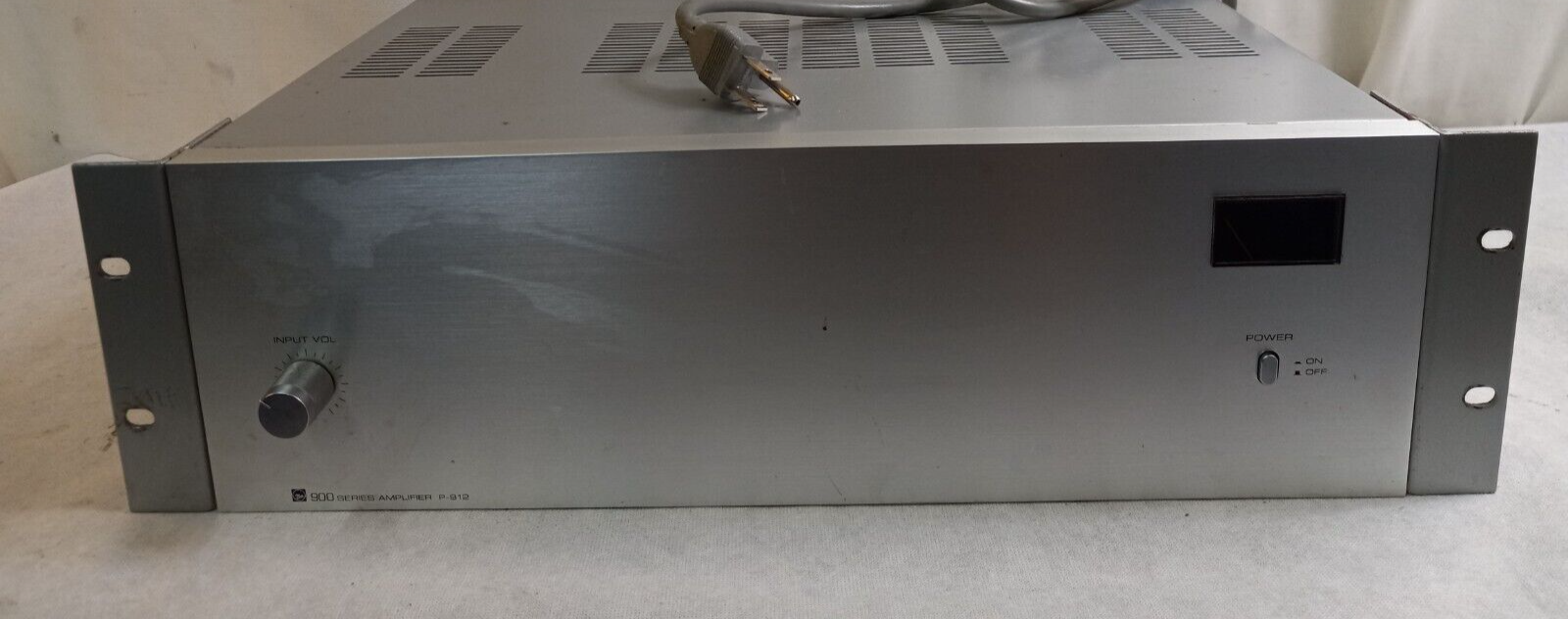 TOA P-912 AMPLIFIER 120W Rack Mount