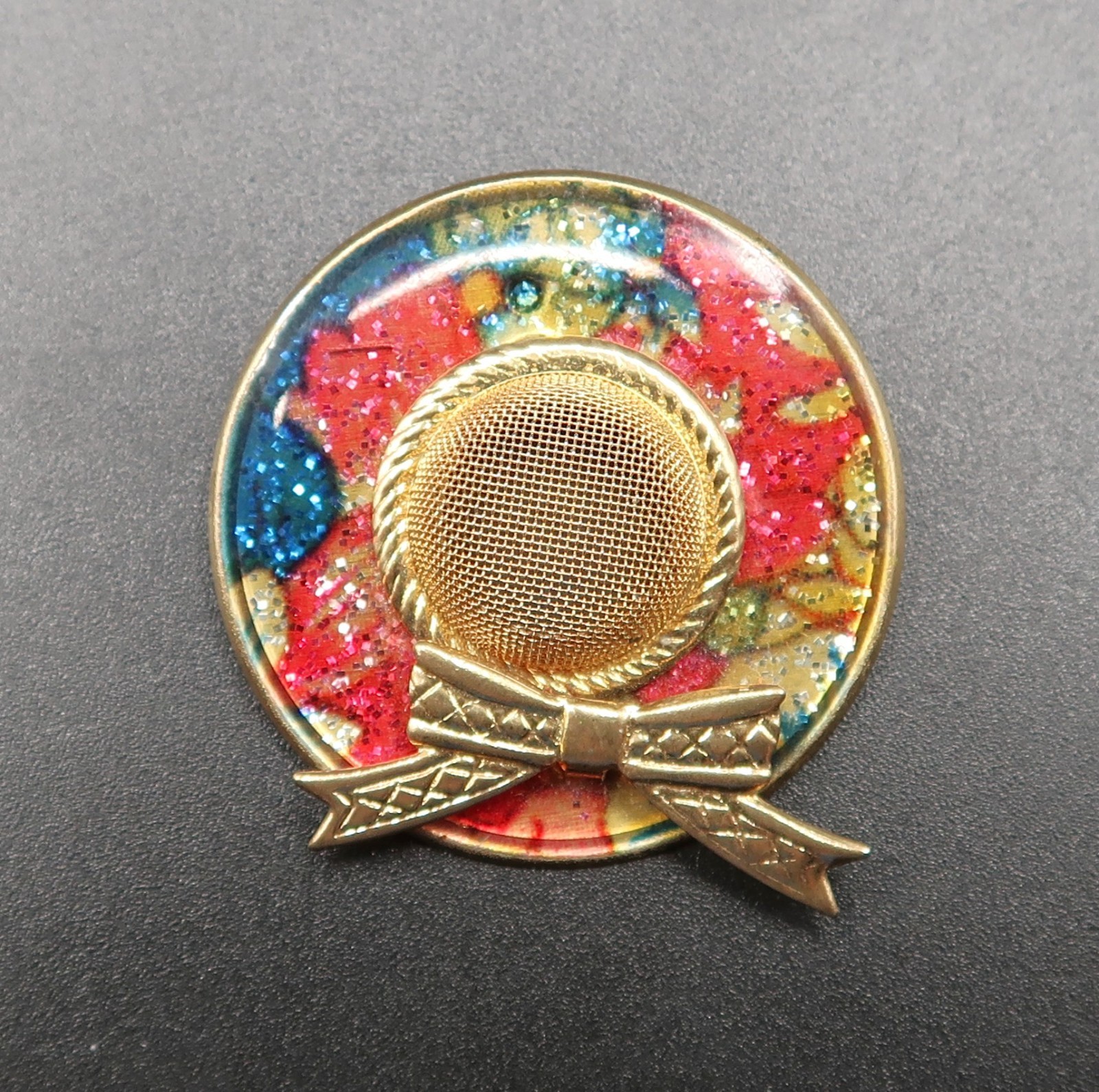 Vtg Brooch Gold Tone Hat Colorful Enamel Rainbow Brim Bow Screen Beautiful 1.5"