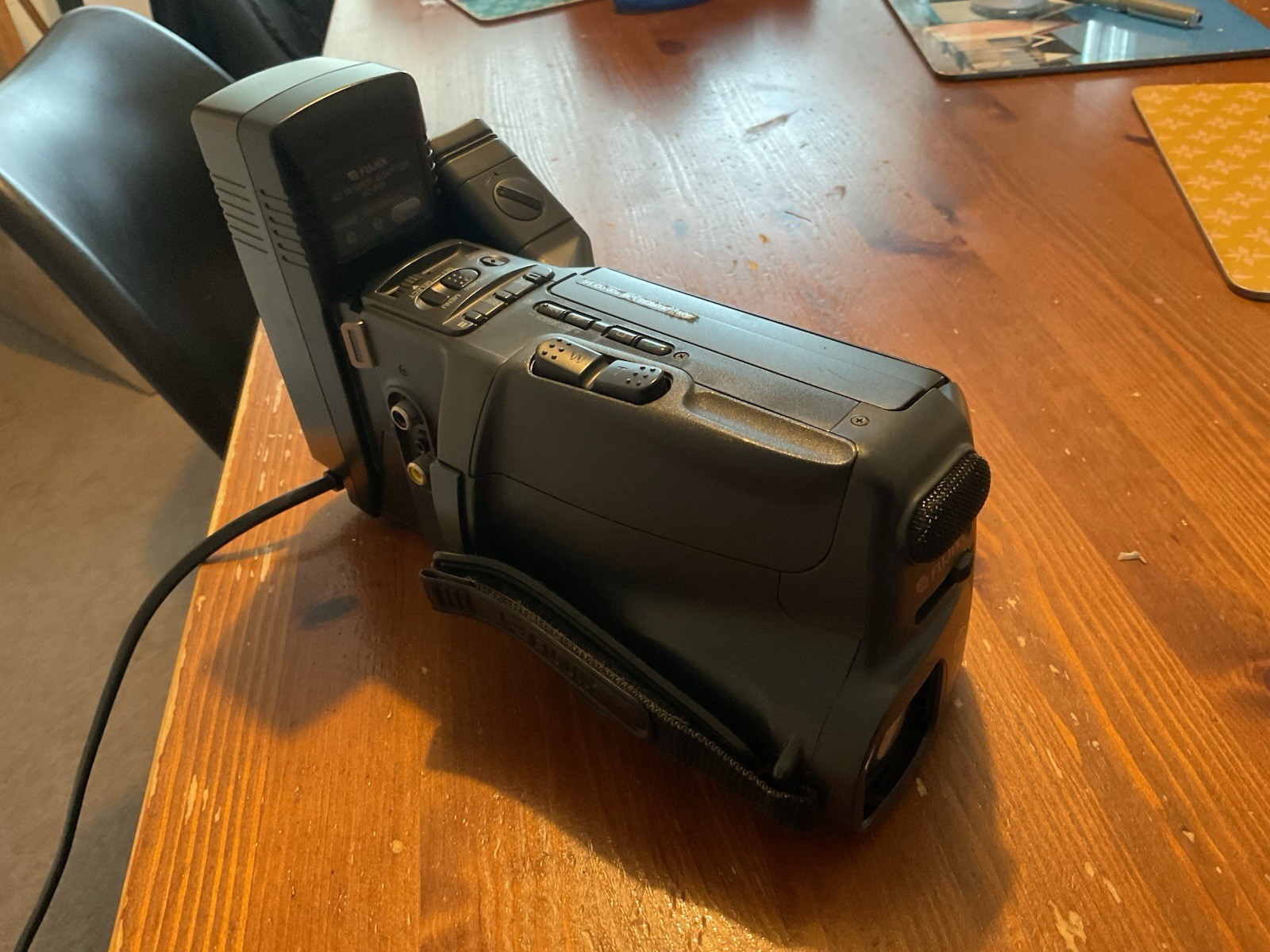 Fuji FG122SW | Video8 camcorder with box and accessories (tested - needs repair)