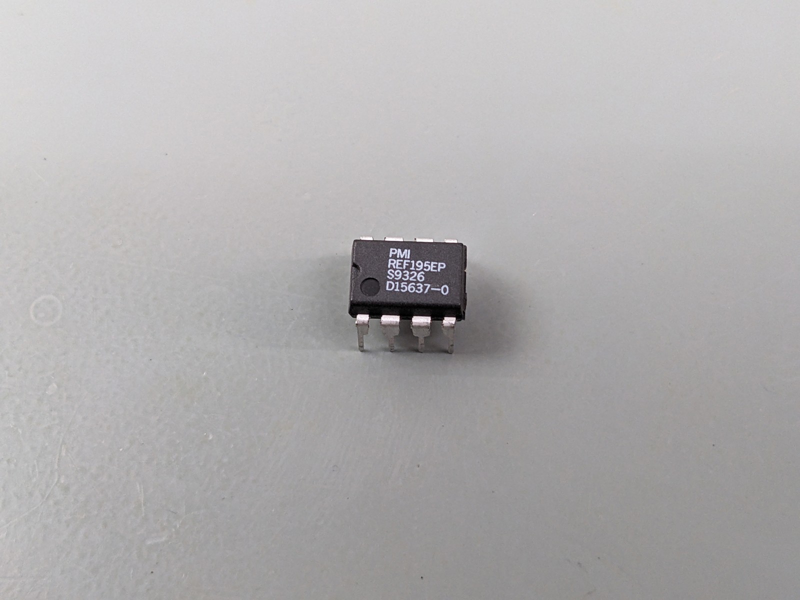 PMI REF195 5V Precision Reference IC, Low-Power