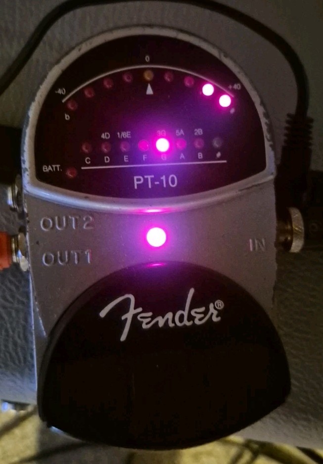 Fender PT-10 Chromatic Guitar Tuner Pedal Tested And Works Fine Minor Wear