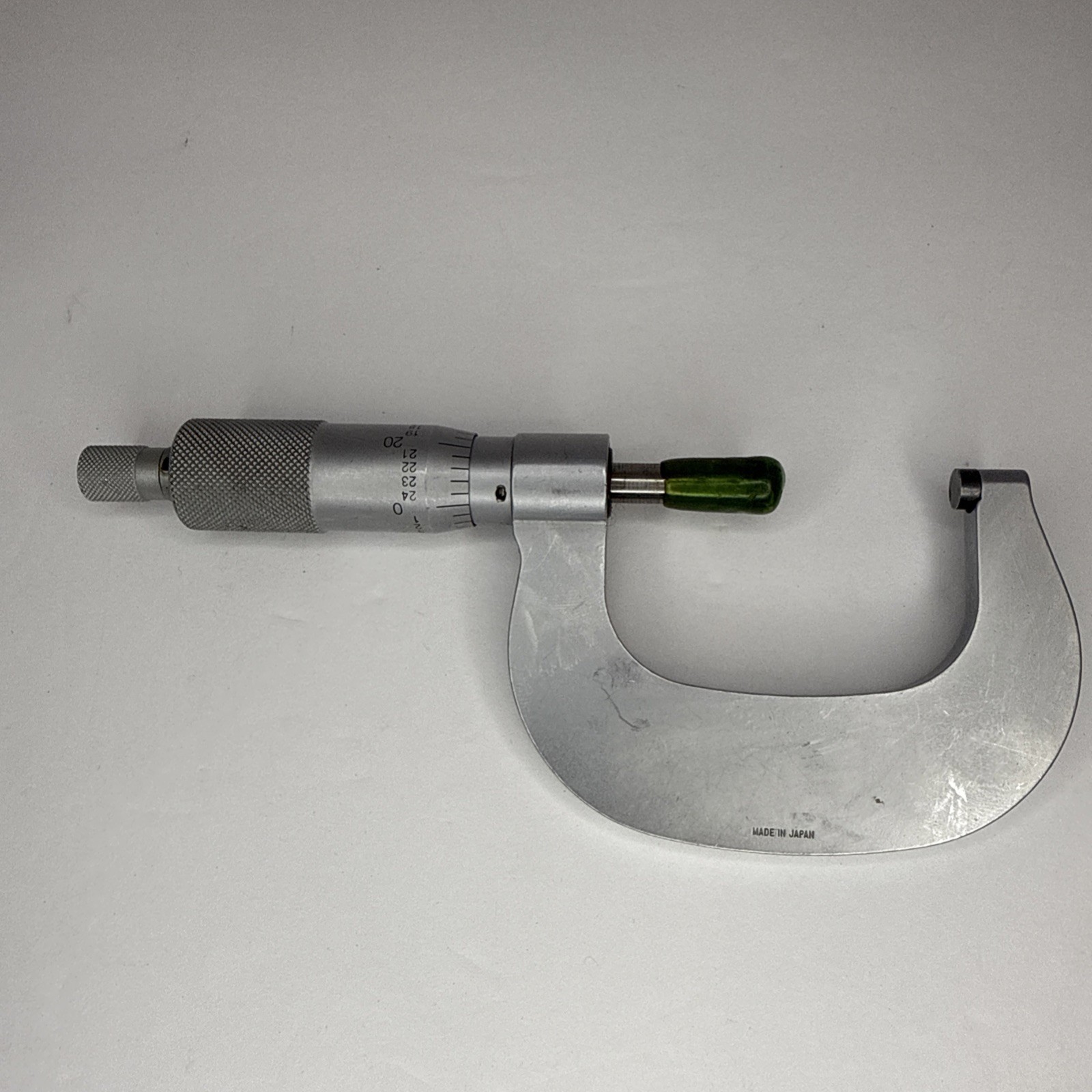 Mitutoyo Ratchet Thimble Outside Micrometer 1-2" Range .001"