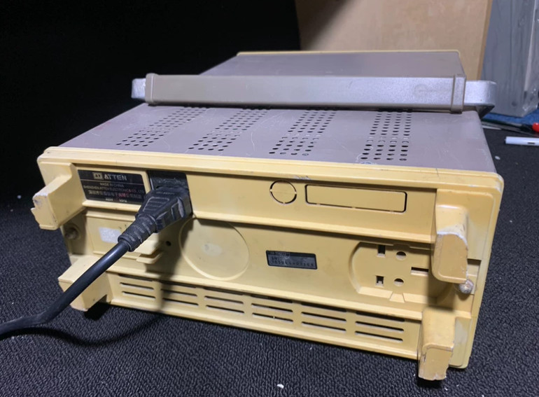 1PCS USED ATTEN AT5010B spectrum analyzer, in good working condition！