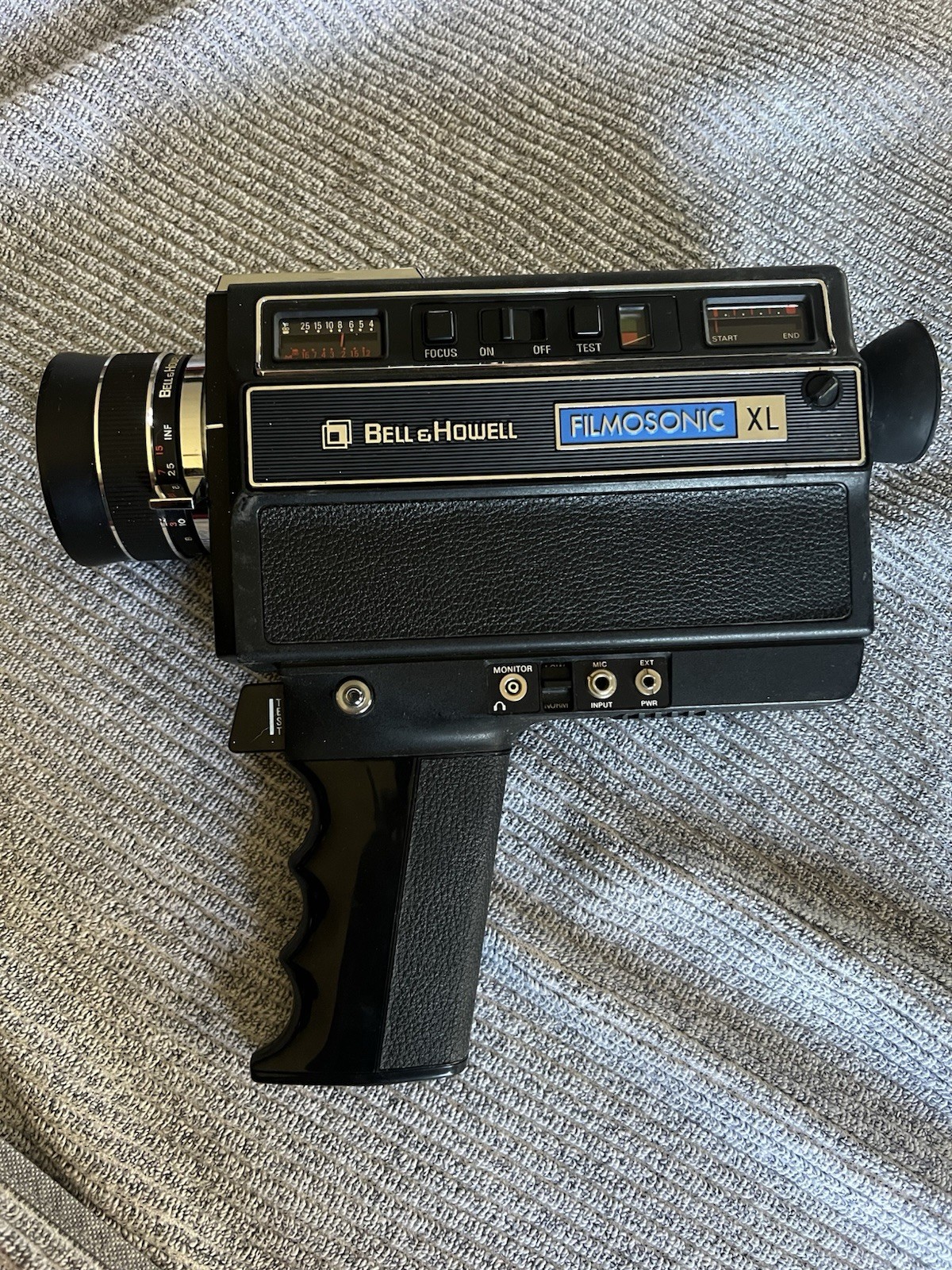 Bell and Howell Filmosonic projector And Camera 1235 Free Shipping!