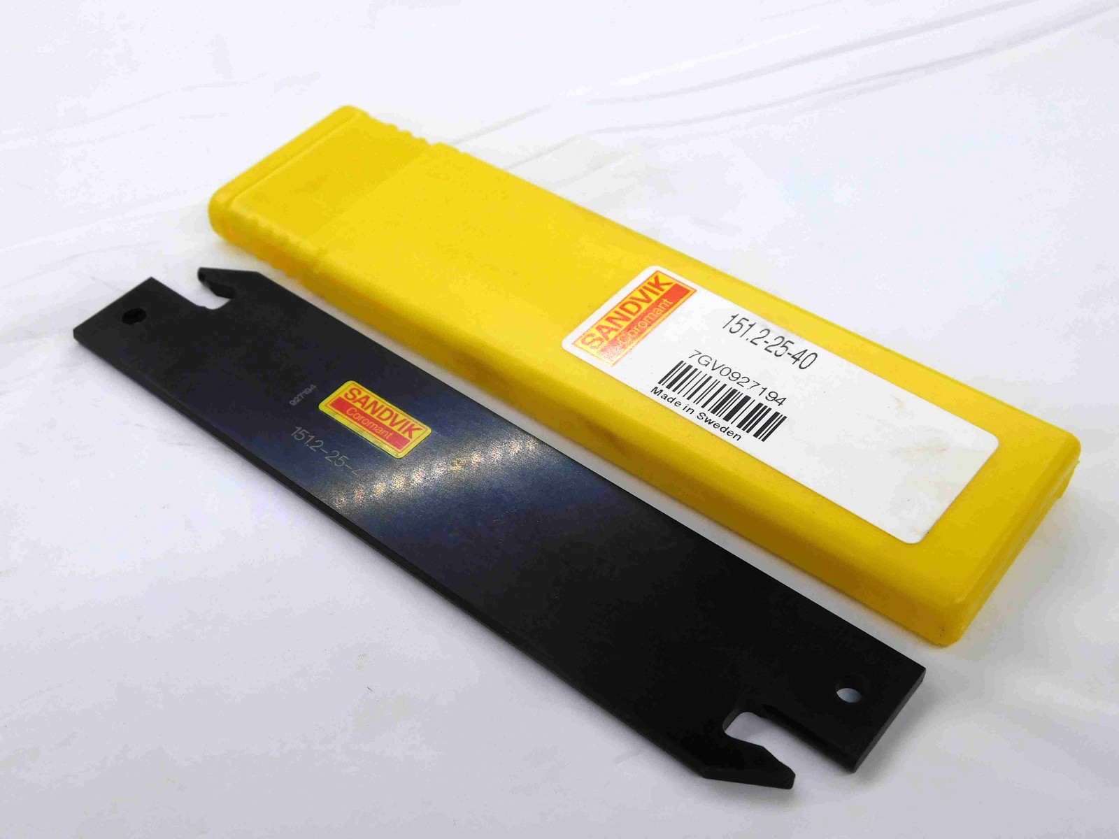 NEW SANDVIK 151.2-25-40 CUTOFF / PARTING BLADE 31.9mm H X 3.675mm W X 150mm L