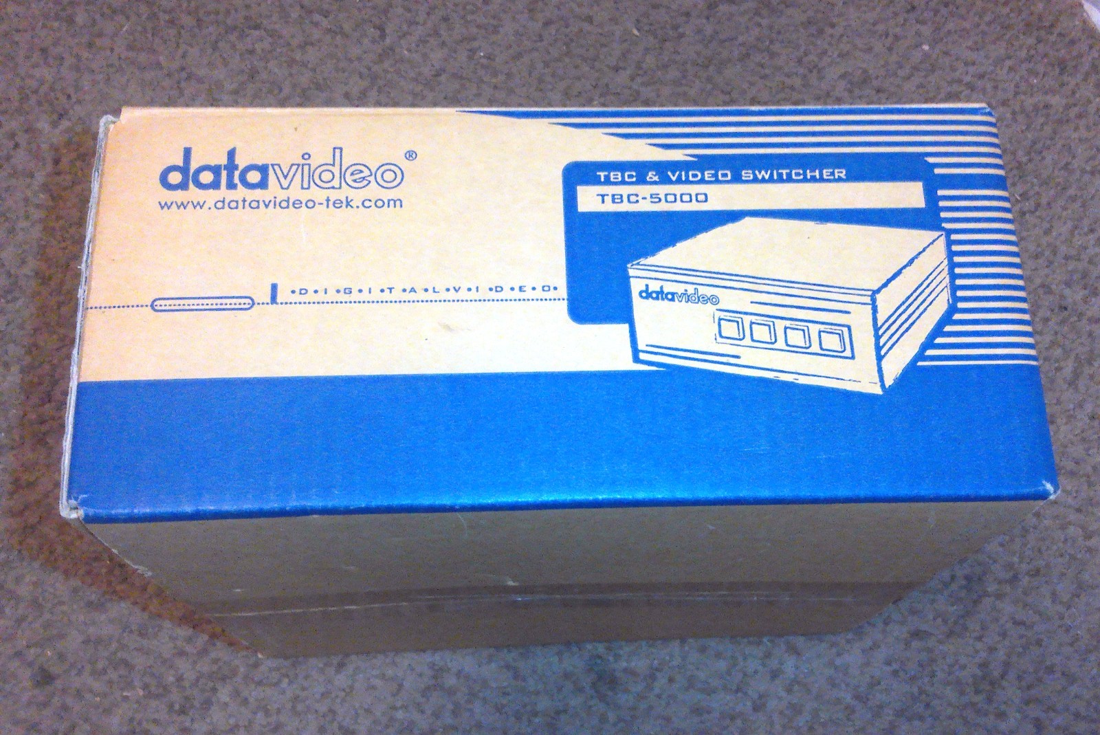 DATAVIDEO TBC 5000 & MATRIX SWITCHER - FOR PARTS OR FIX - POWERS ON