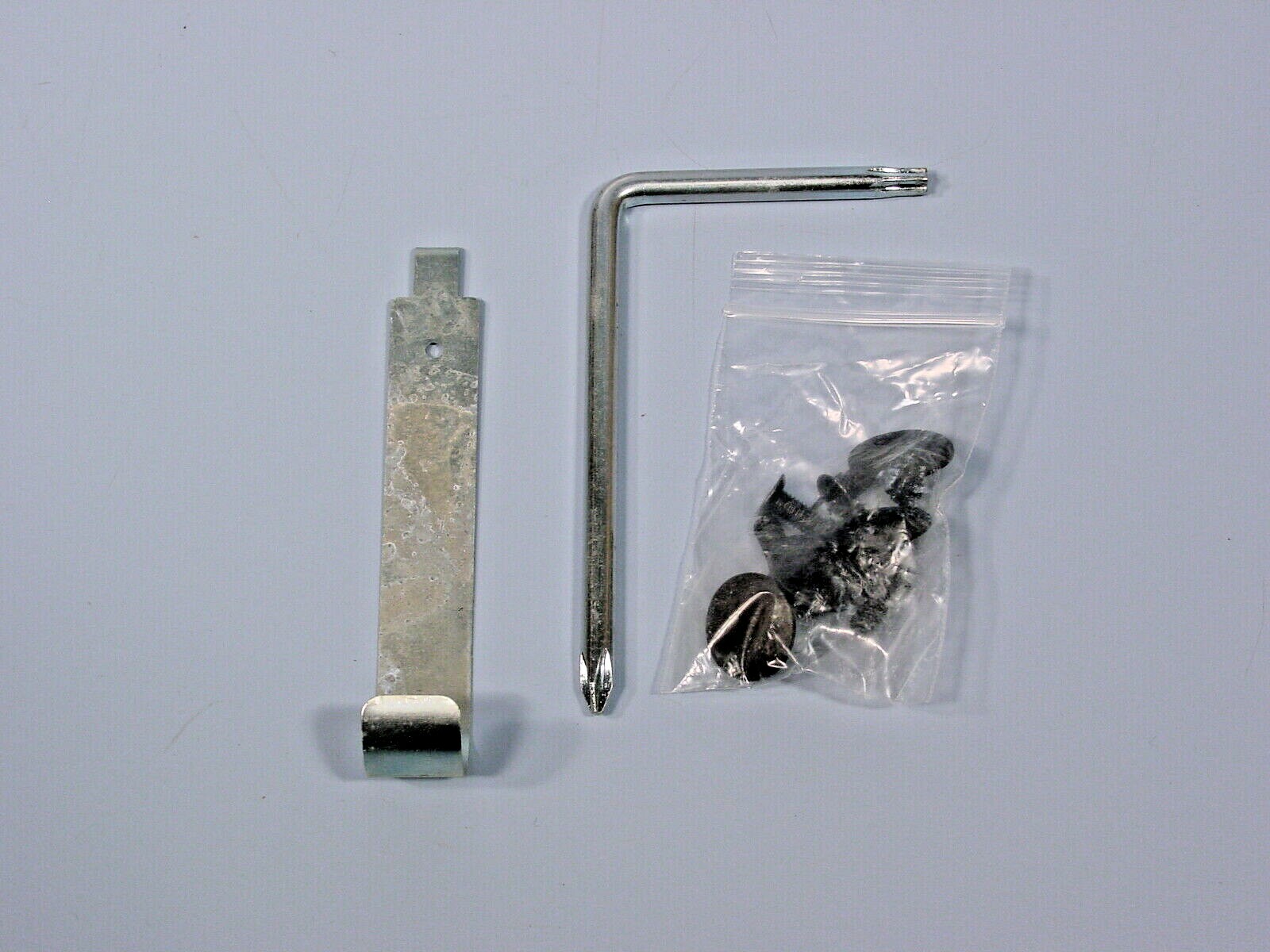 *Hardware Accessory Kit for APC Net Shelter Racks