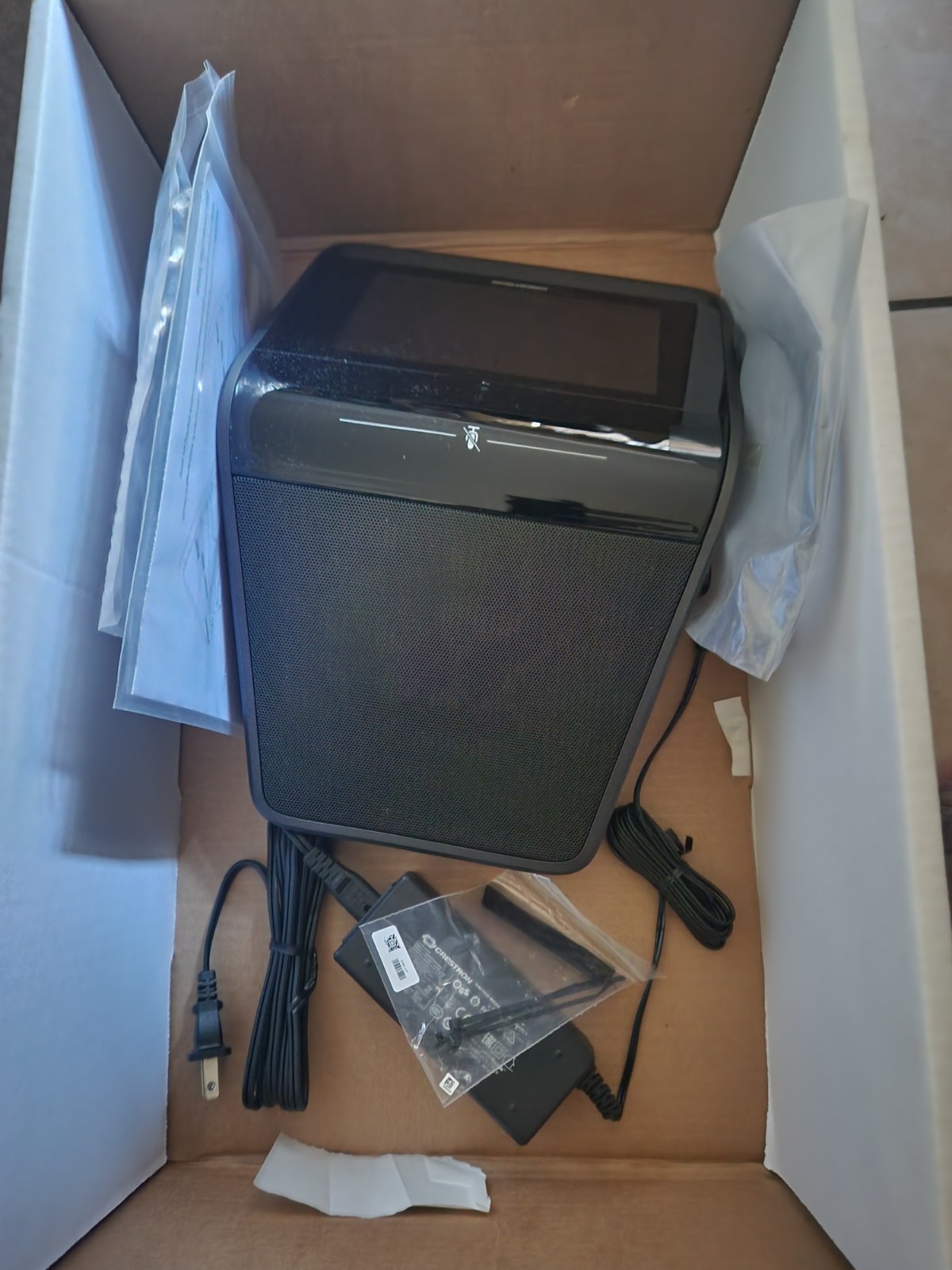 Crestron CCS-UC-1-AV Tabletop Video Conference 6508259