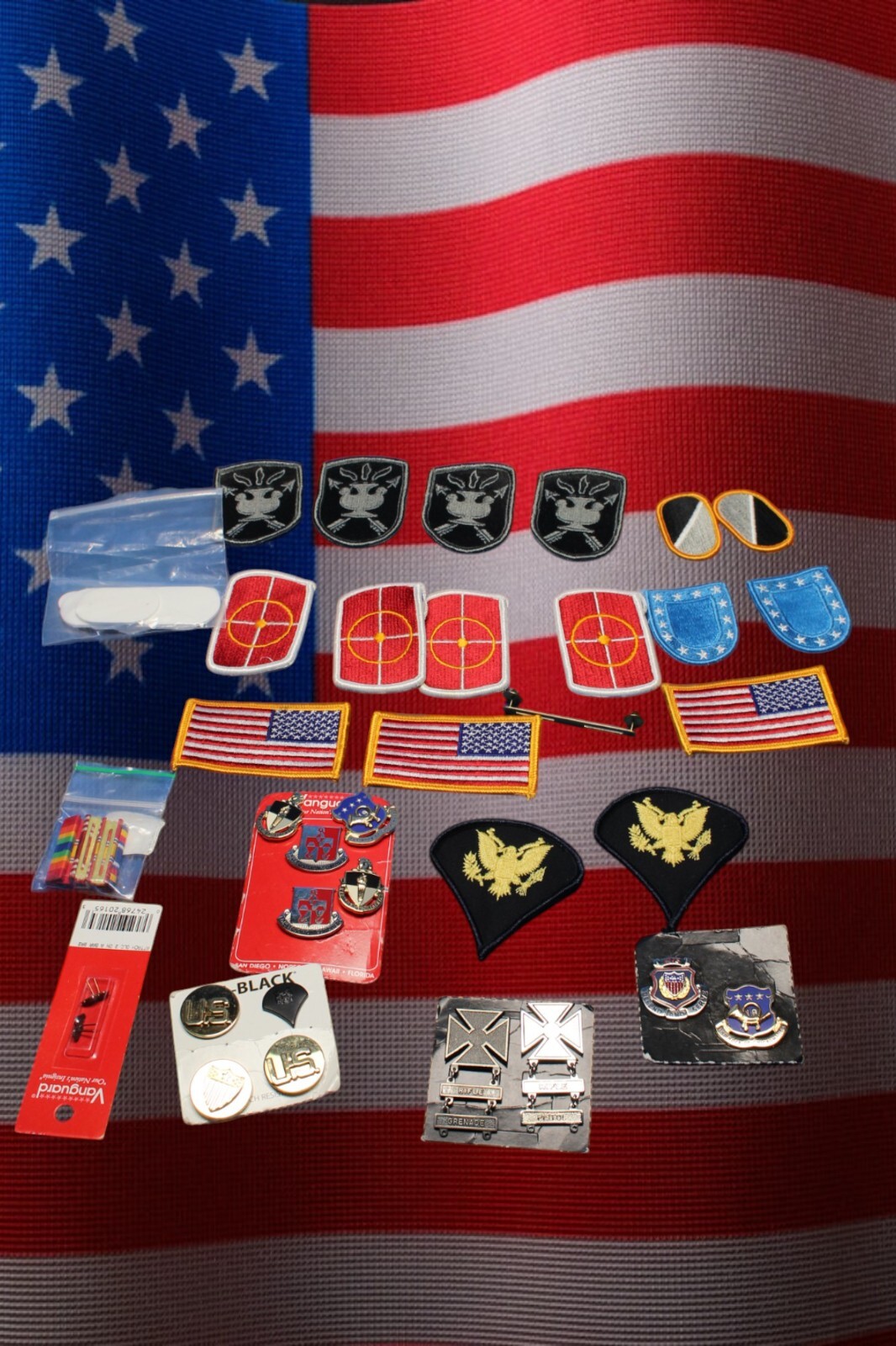 L Lot of US Misc. Military Jacket Patches pins medals US Army Marines Army