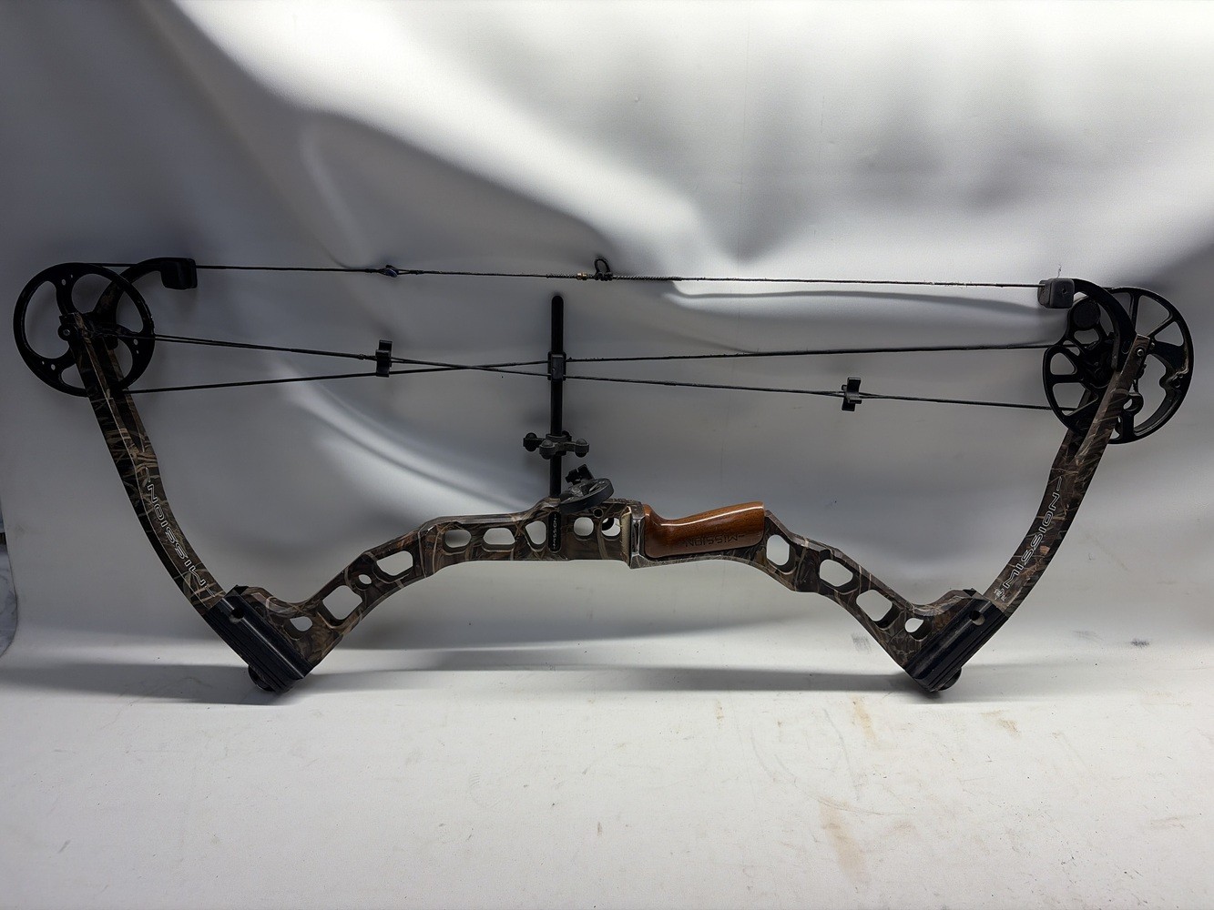 MISSION JOURNEY COMPOUND BOW