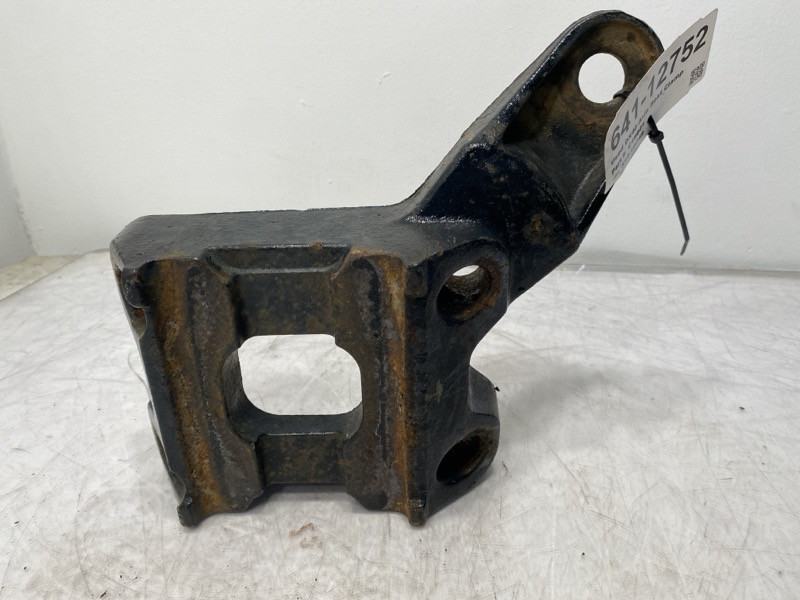2018 Paccar DX40 Suspension Bracket C166001 (641-12752)