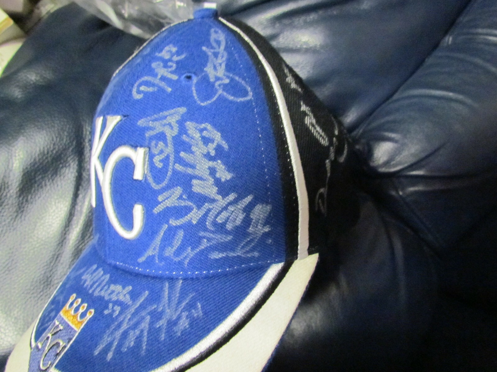 Kansas City Royals Team Signed Baseball Hat 2