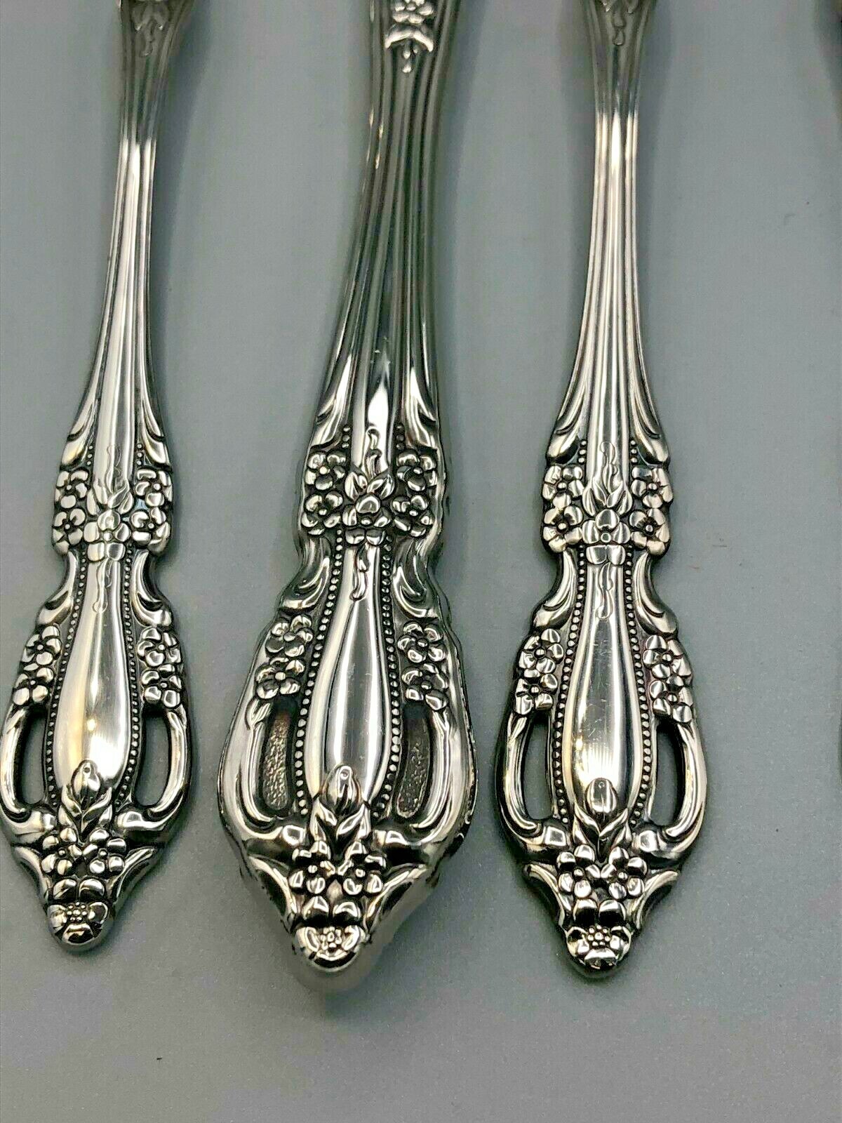 Raphael deluxe Stainless by Oneida 5 piece Place Setting