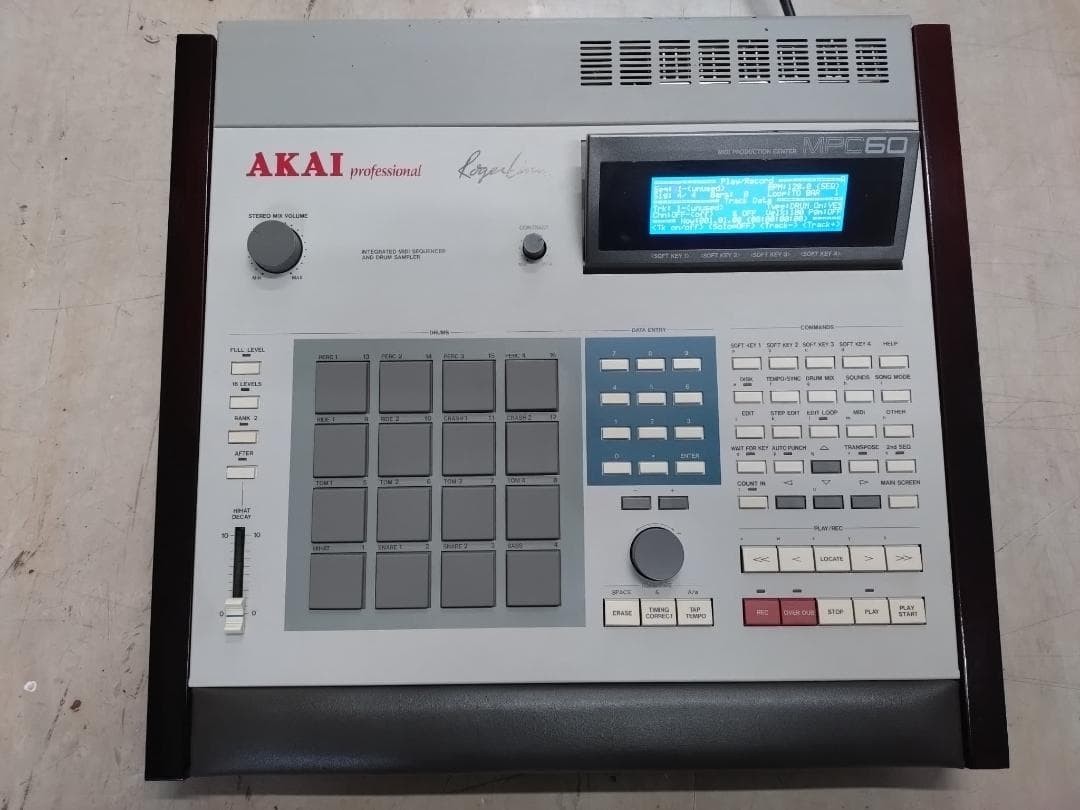 AKAI MPC60 MK1 EU Vintage Sampler Drum Machine Overhauled