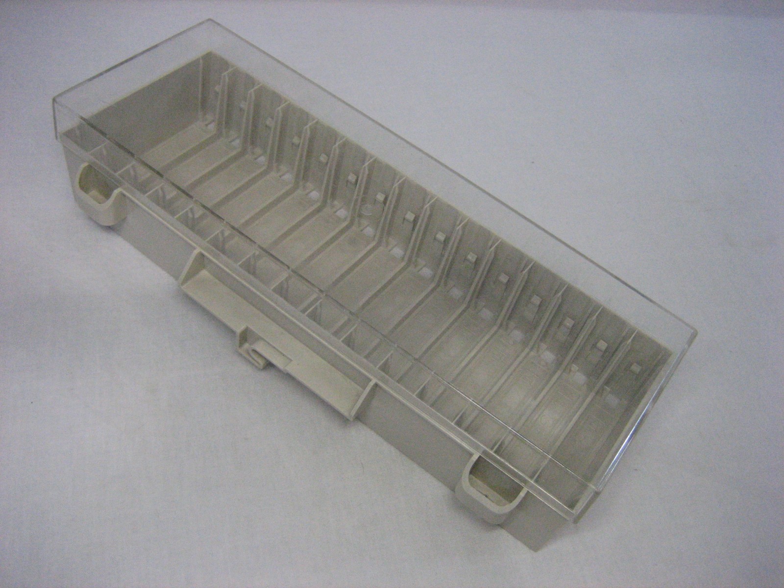 Spectra Logic 90870242 2K Library 8mm 15-Slot Data Cartridge Holder DCH w/Cover