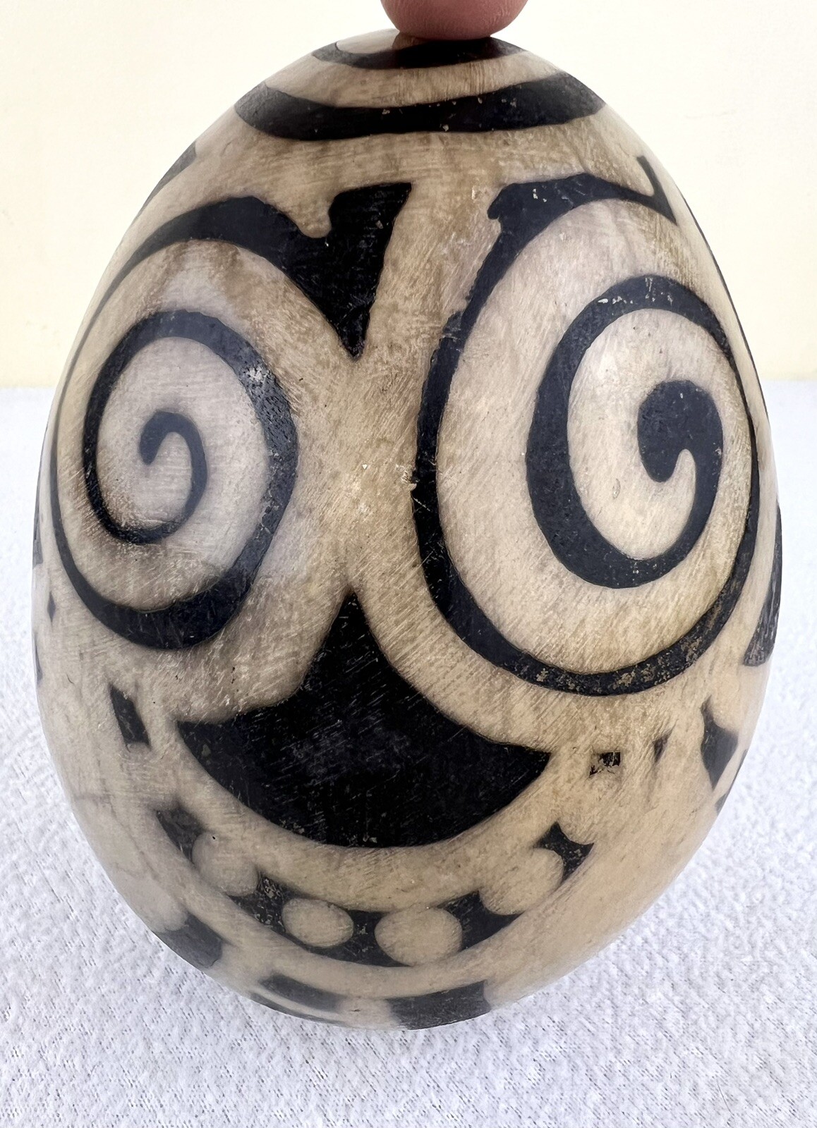 Vintage Peruvian Chulucanas Large Pottery Egg Geometric Handmade 5 3/4" Easter