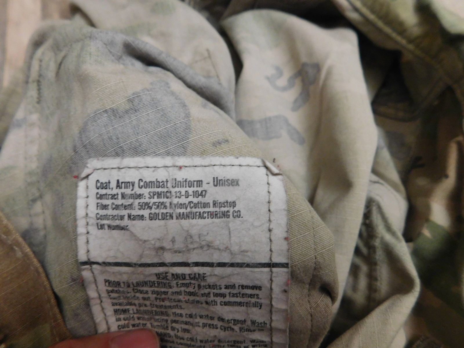 US ARMY OCP COAT SZ SMALL - LONG