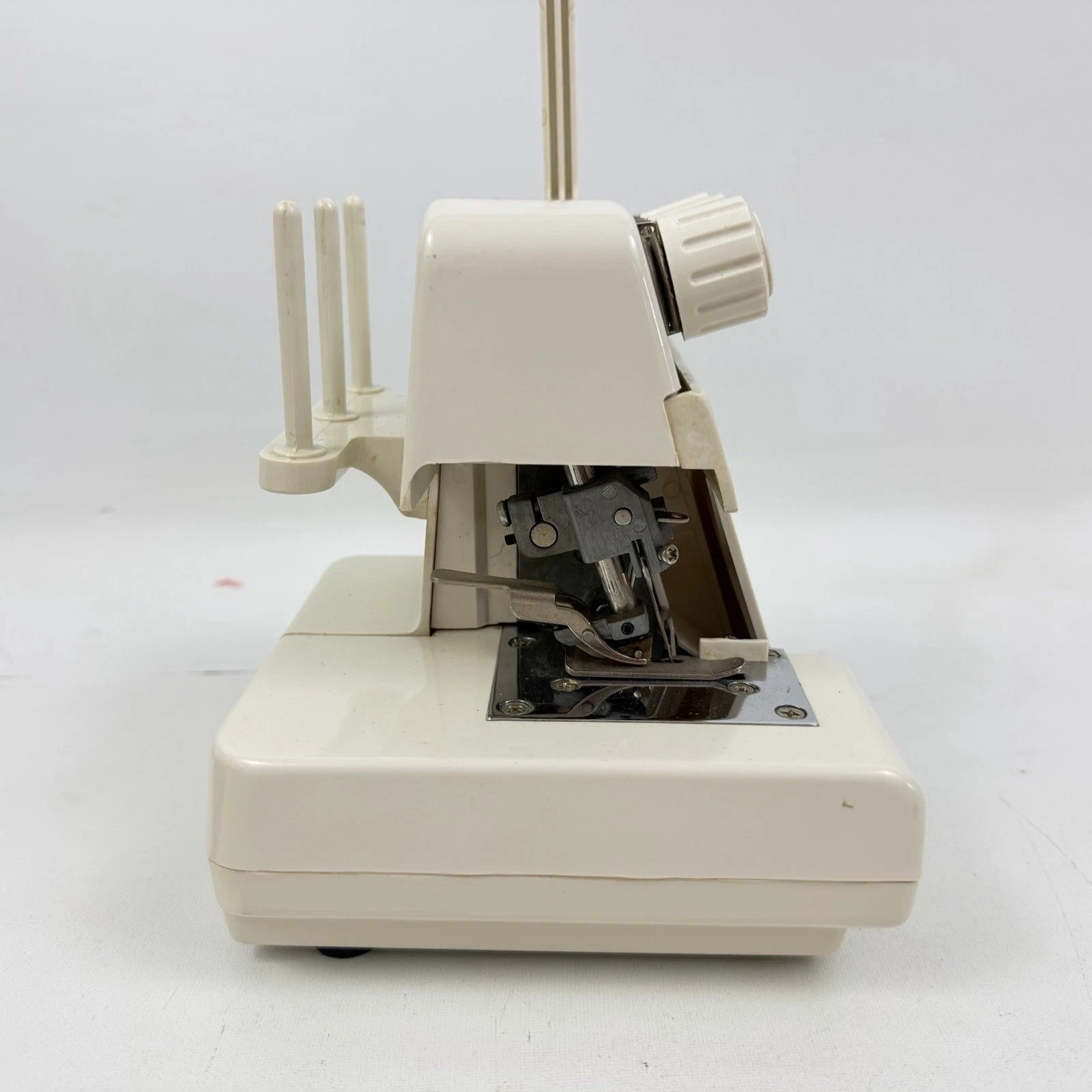 Singer Tiny Serger Electric Overedging Sewing Machine & Foot Pedal Needs Service