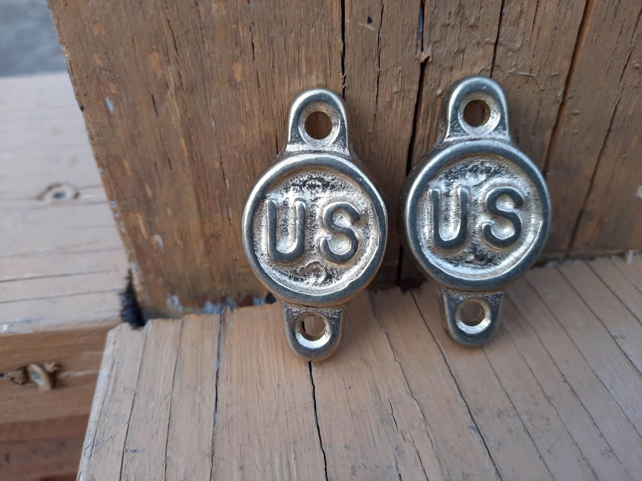 2 US ARMY CIVIL WAR CALVARY HORSE BRASS EMBLEMS BOSSES BRIDLE HARNESS TAGS