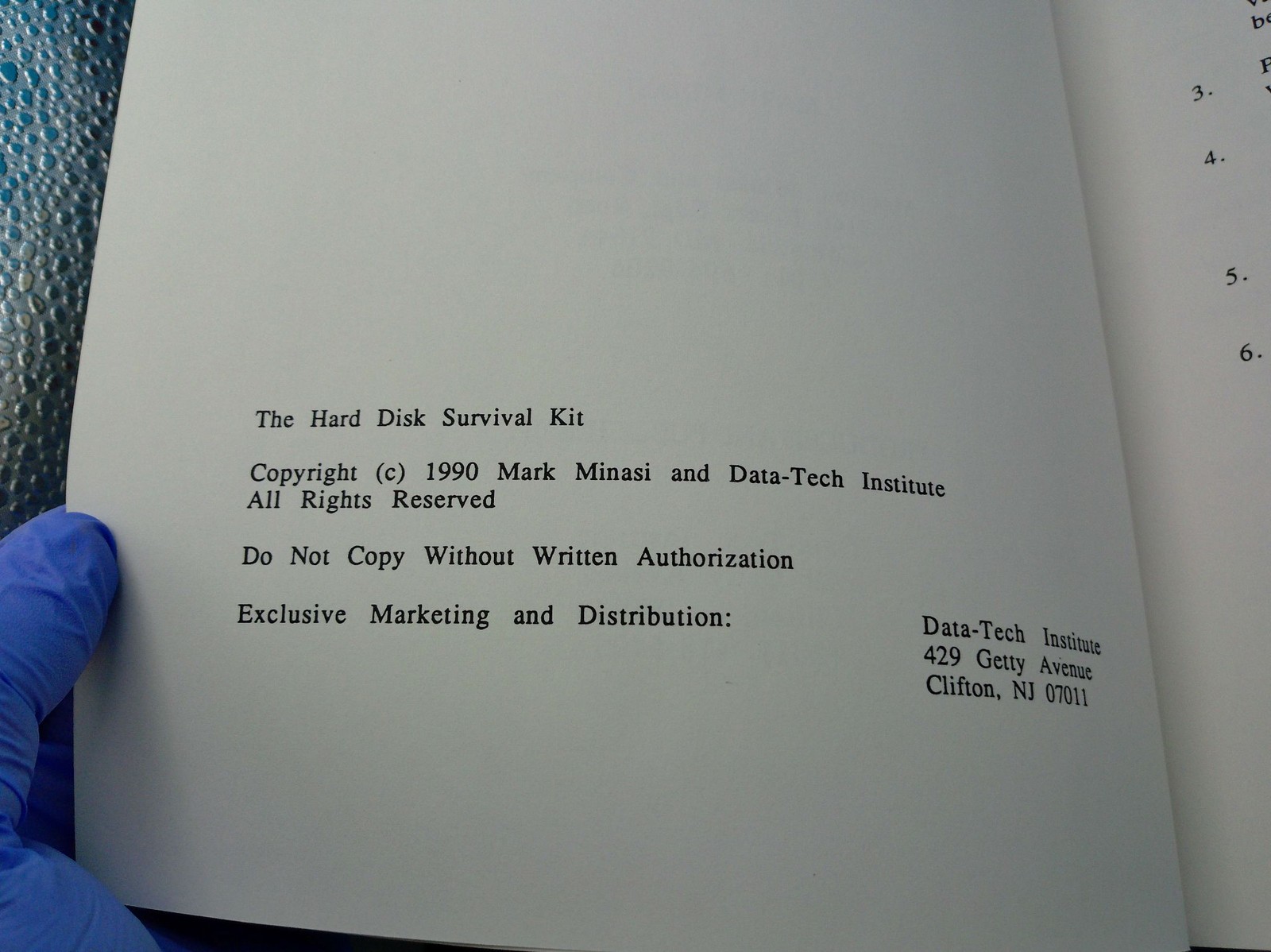 Data-Tech Institute The Hard Disk Survival Kit Workbook VHS Program Disk 1990