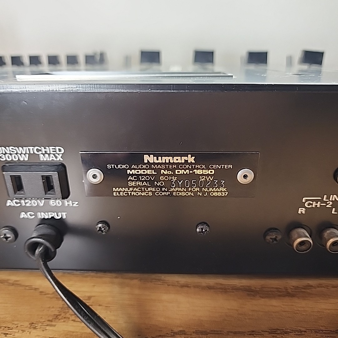 Vintage Numark DM 1650 Stereo Equalizer DJ Mixer