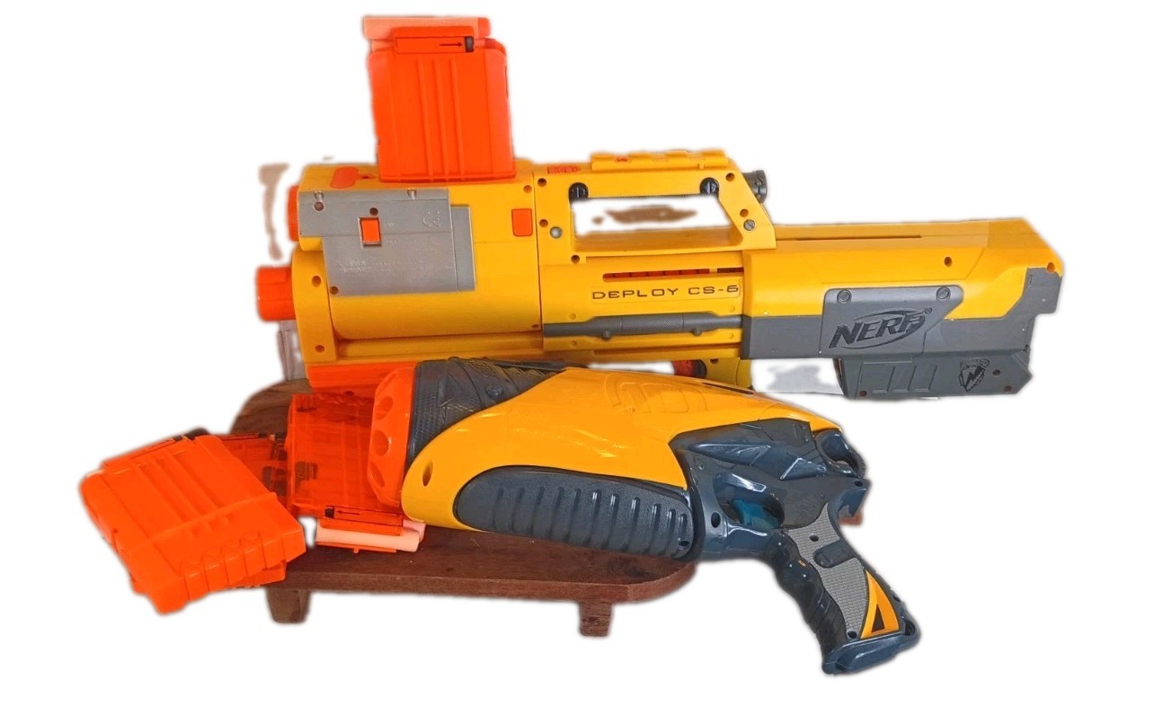 2 Nerf & Strike Deploy CS6 Dart Blaster Rare W/ 3 Packs Nerf Bullets Collectible