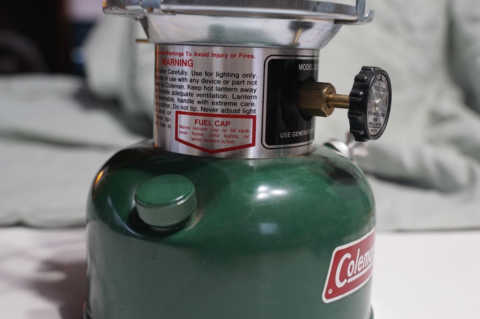Coleman lantern 1982 Model 220K