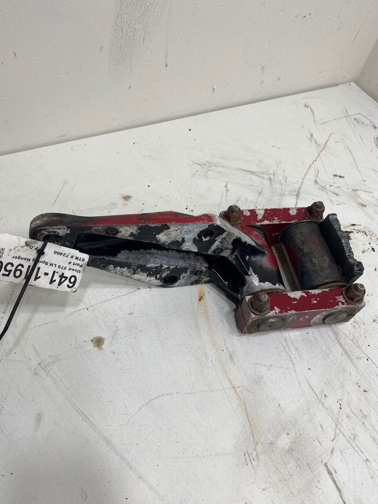 1999 Peterbilt 379 Suspension Bracket 0202311 (641-11950)