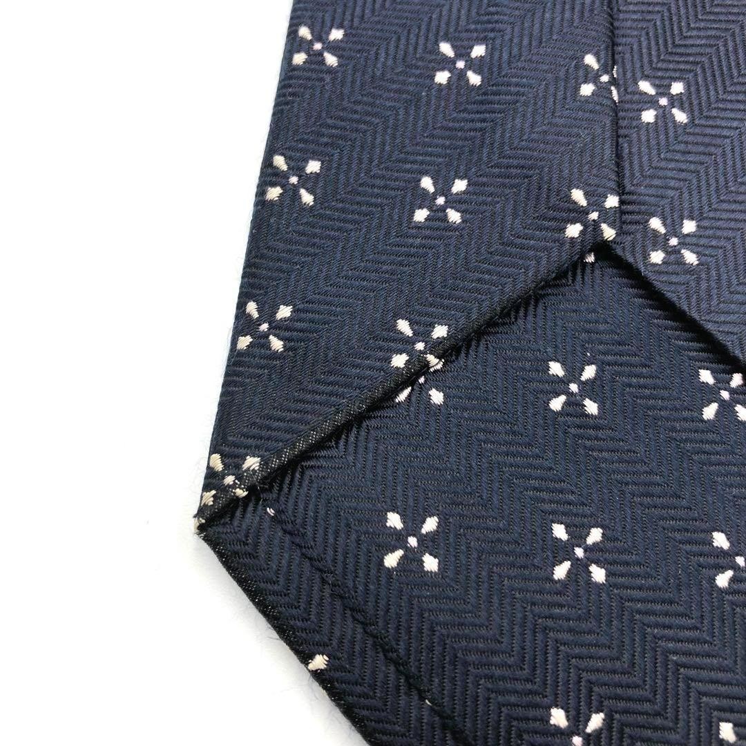 LIMITED EDITION tie Fine Pattern Embroidery Flower Navy