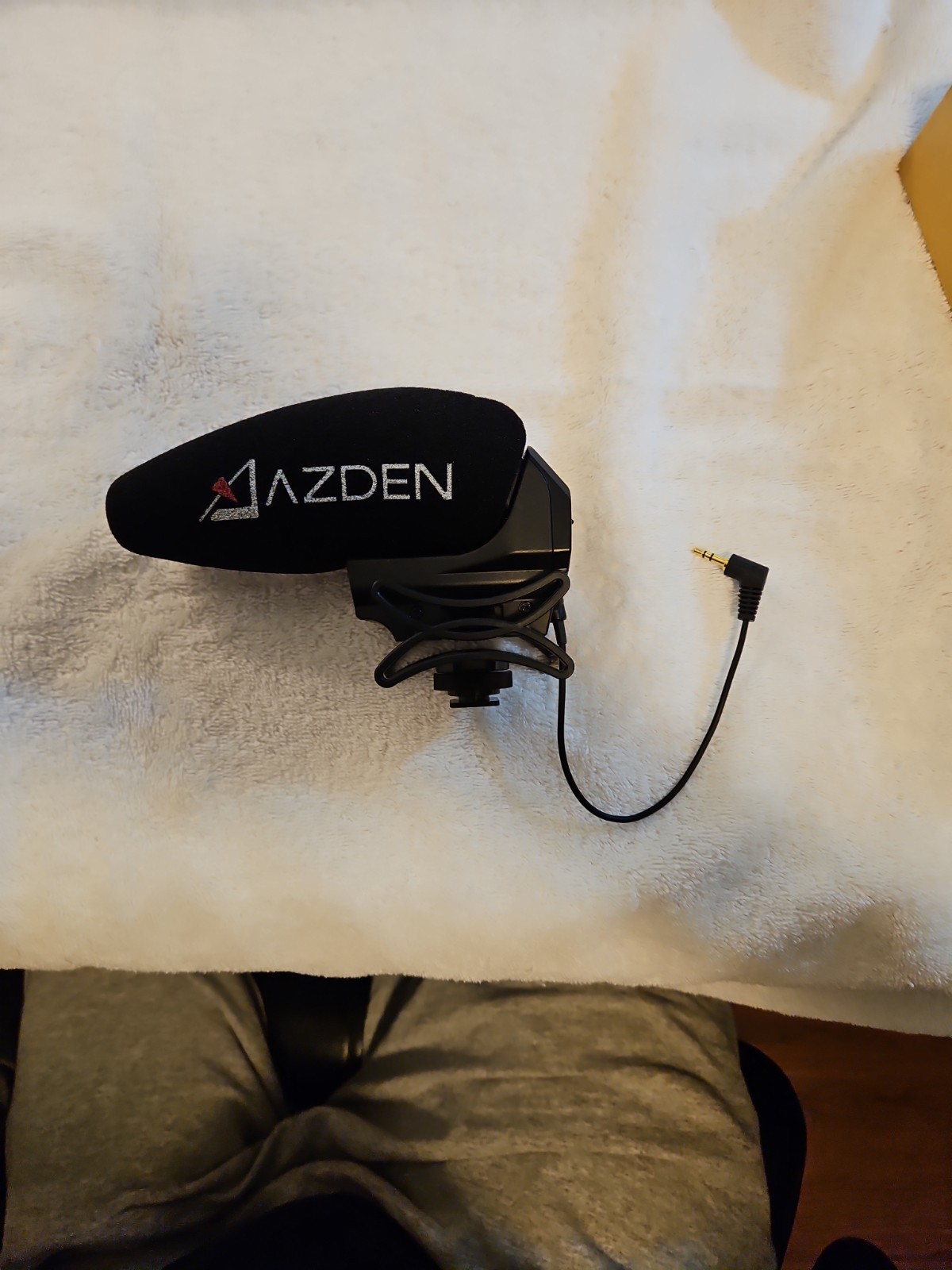 Azden SMX-30 Stereo/Mono Switchable Video Microphone