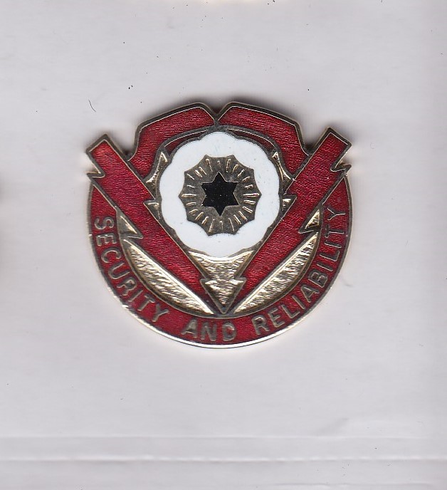 72nd Ordnance Battalion crest DUI badge G-23
