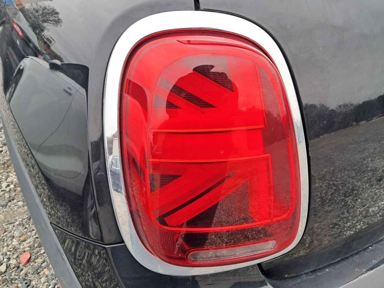 MINI 1 2020 Glove Box 4888253