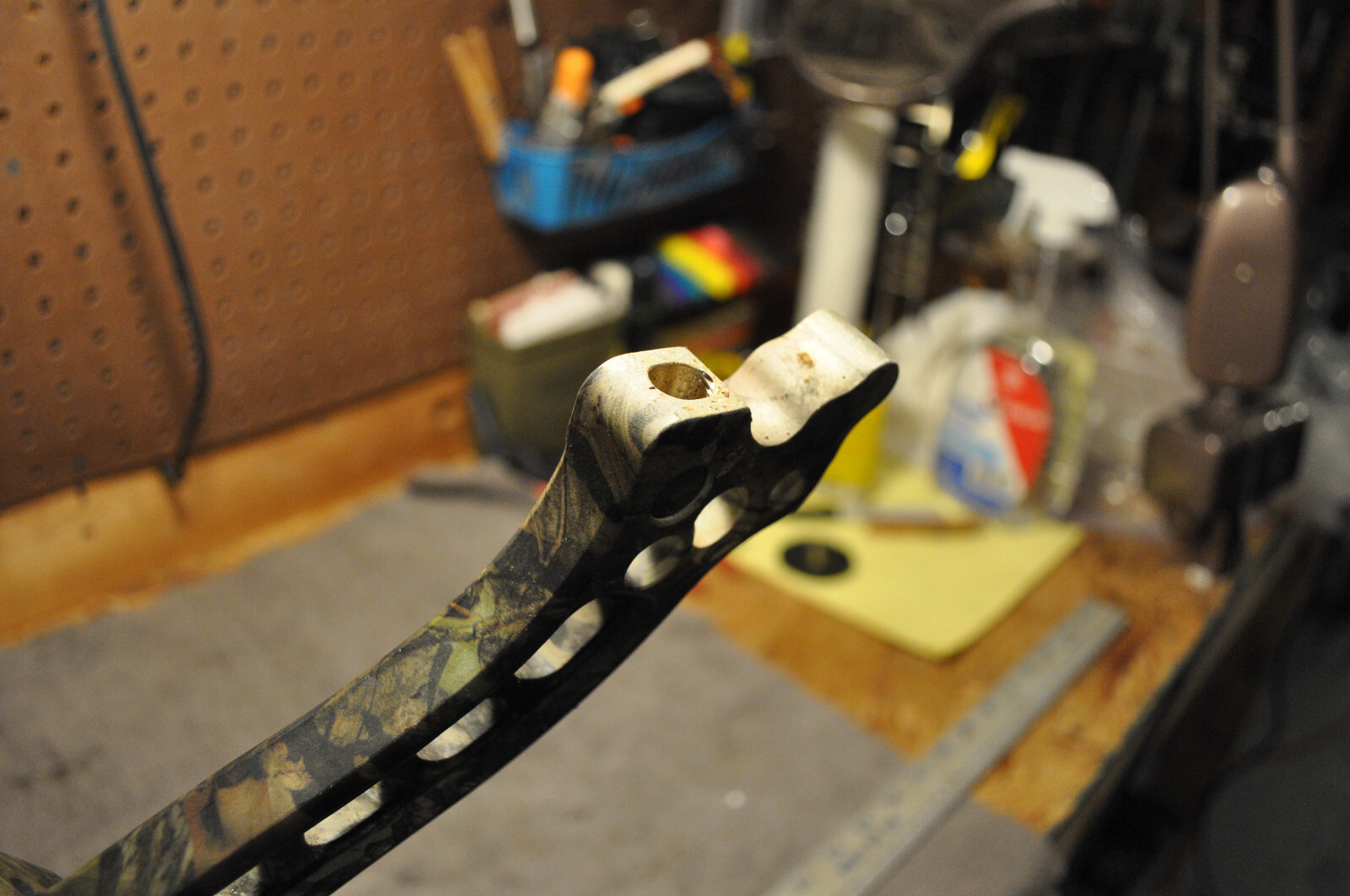 Bowtech Constitution Compound Bow Center Handle Assembly , used see pictures