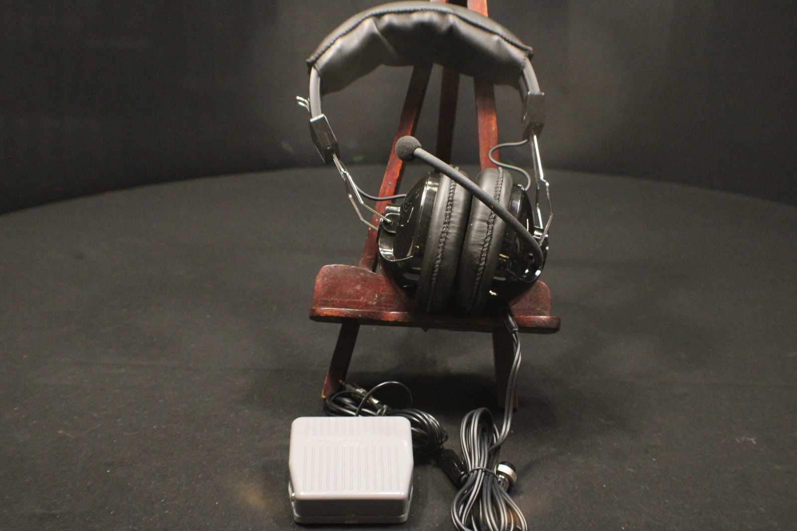Rugged Air RA  200 General Aviation Pilot Headphone set with Microphone untested