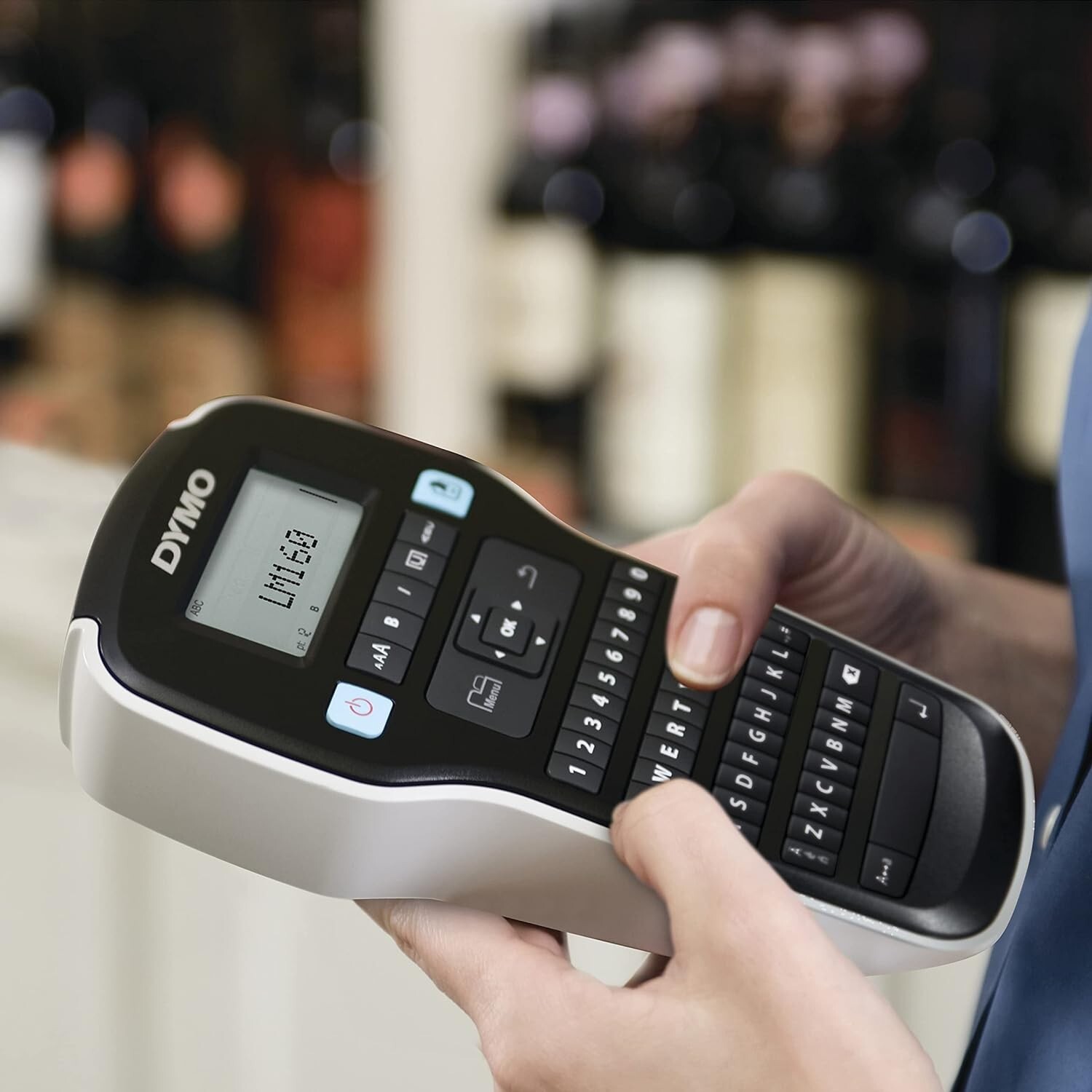 Versatile LabelMaker 160: Simplify Organization with QWERTY & 3 Label Cassettes