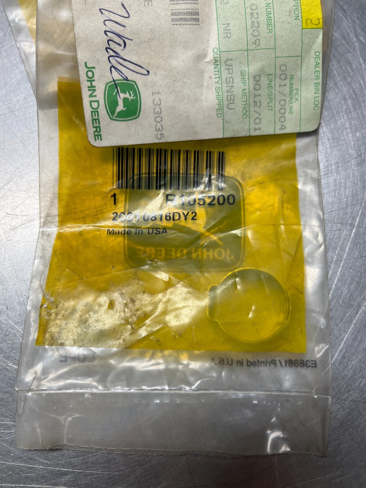 R105200   Genuine OEM  John Deere    CLAMP