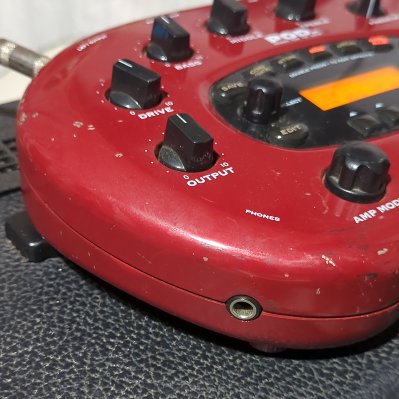 Line 6 POD XT Digital Multi-Effects Amp Modeler Processor Pedal for Electric