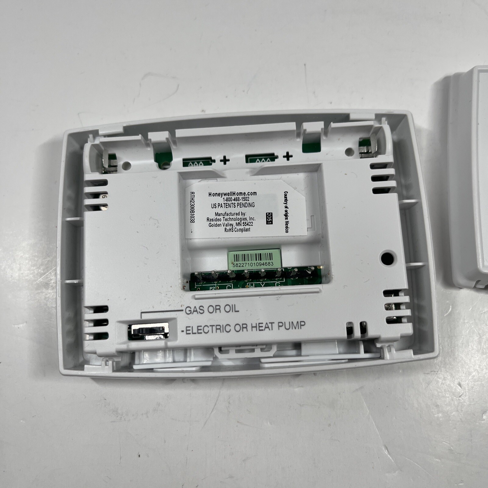 Honeywell Programmable Thermostat with Backlight TWO RTH2300B1038 MISSING SCREEN