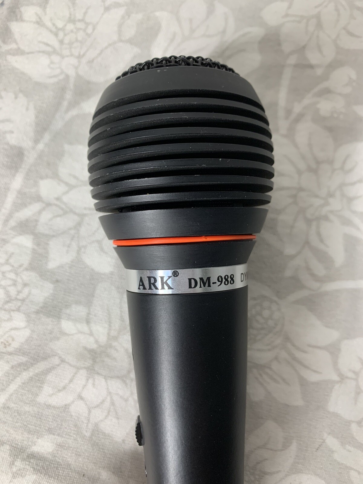 Ark Dynamic Professional Karaoke Mocrophone DM-988 (H1)