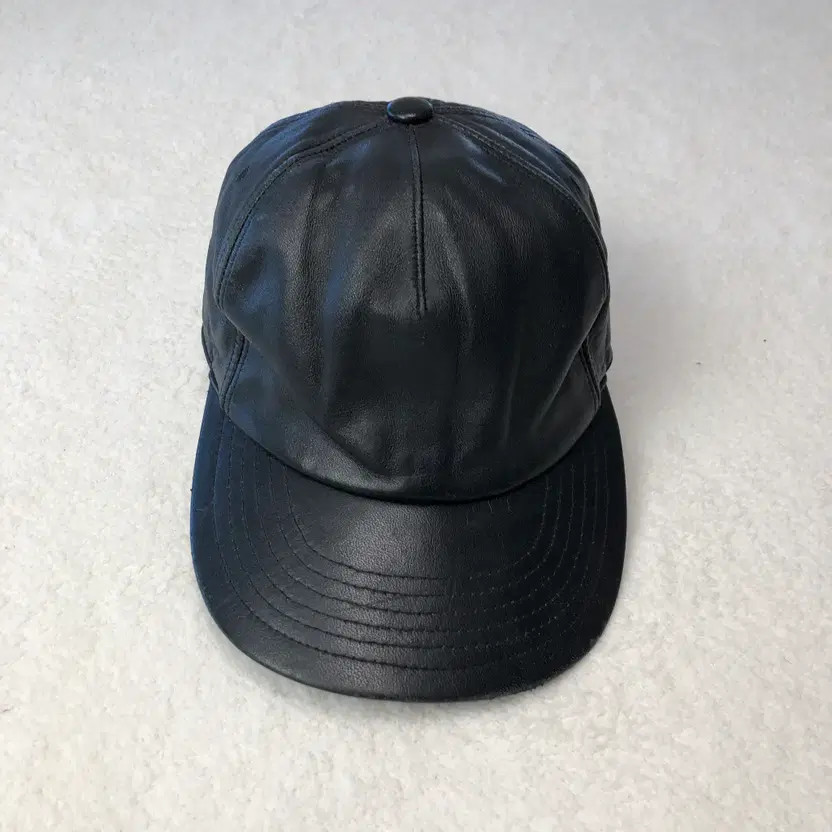 Ozzie Kangjin Young Dark Shadow Leather Baseball Cap