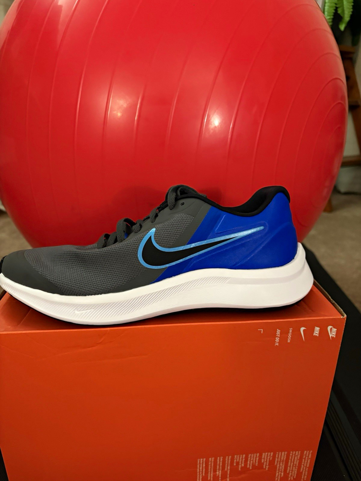 Nike Men's Black/Blue/White Lace-Up Low Top Athletic Sneaker New w/ Box