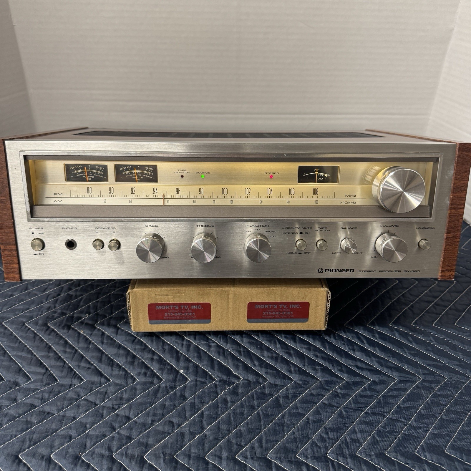 PIONEER SX-580 VINTAGE AM/FM STEREO RECEIVER - SERVICED - CLEANED - TESTED