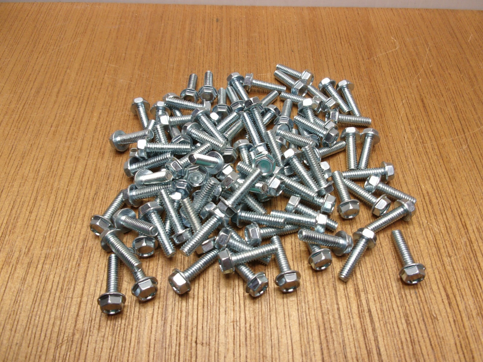 (Qty.100) 8-32 X 5/8" Indented Hex Flange Head Zinc Machine Screws Full Thread