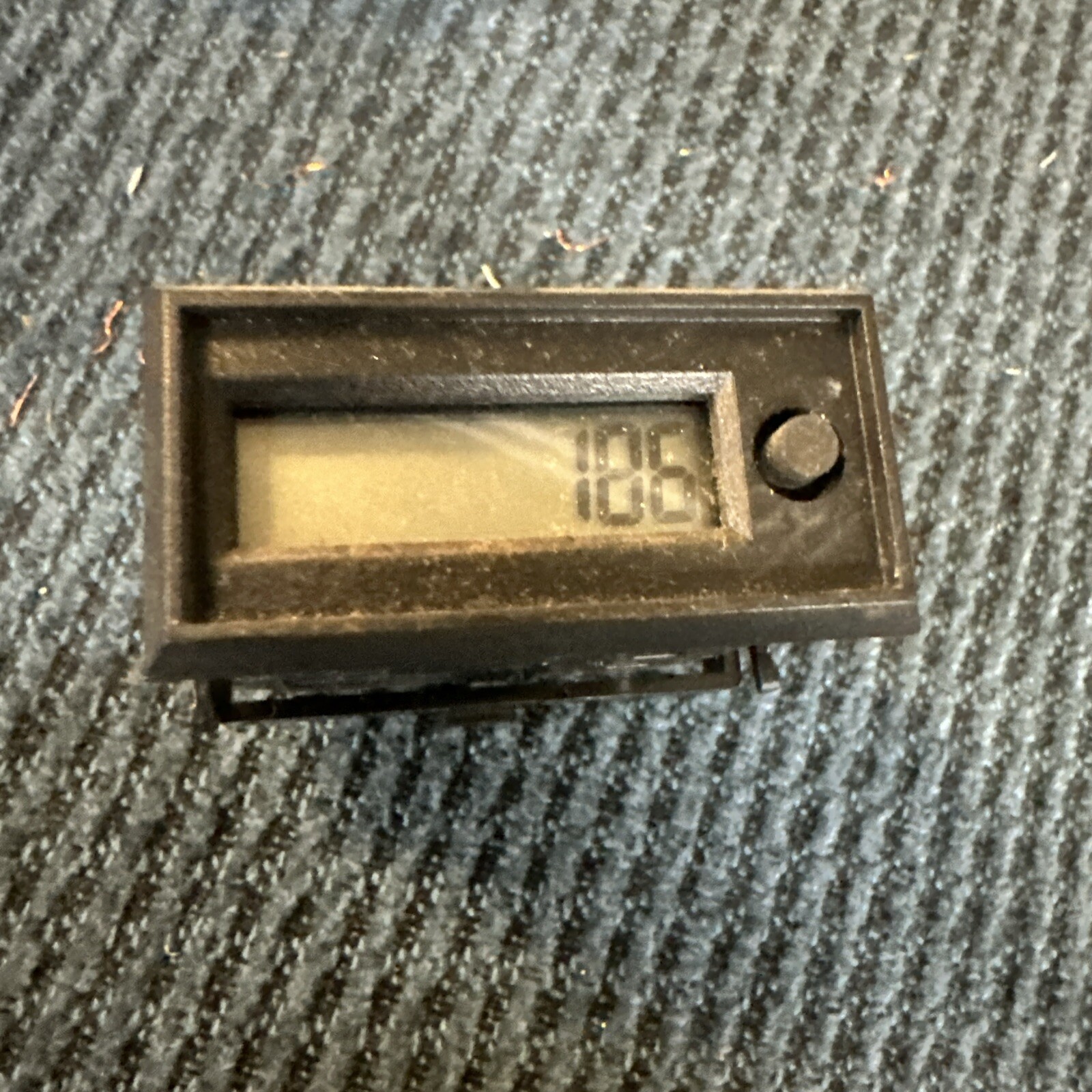 Veeder Root 18VDC 8 Digit LCD Electronic Totalizing Counter 79998D-110 (stx)